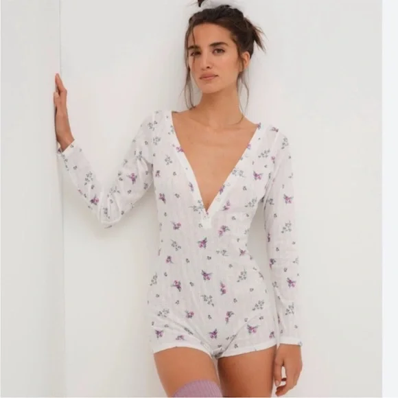 For Love & Lemons Pointelle Romper White Floral Deep V Neck Pajama Size Small - Picture 1 of 9